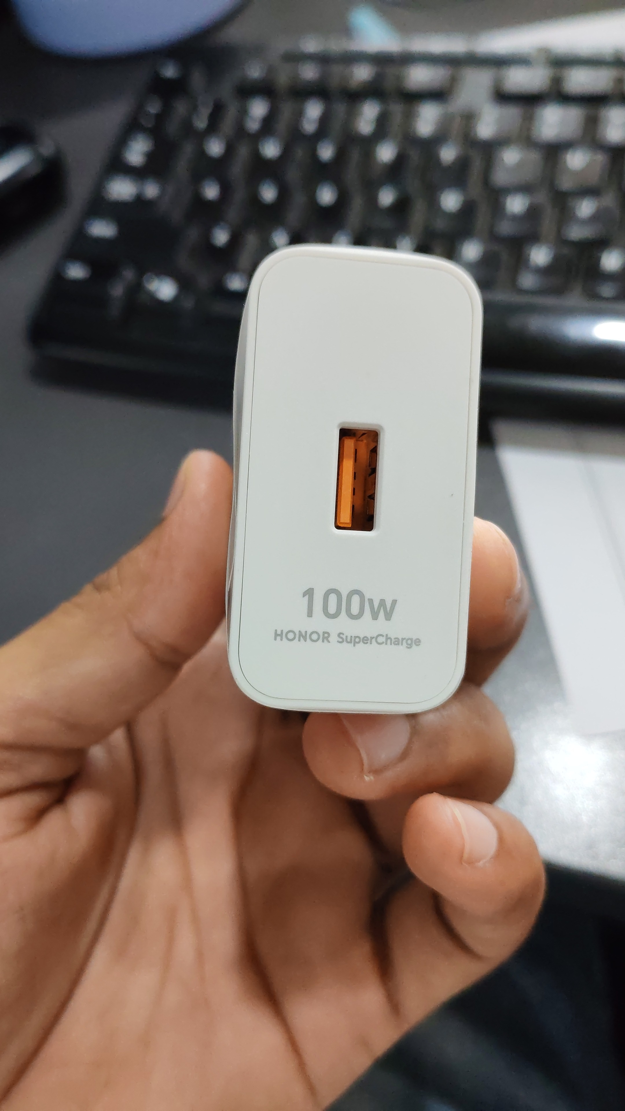 HONOR 200 256/12 Simフリー + 100w charger