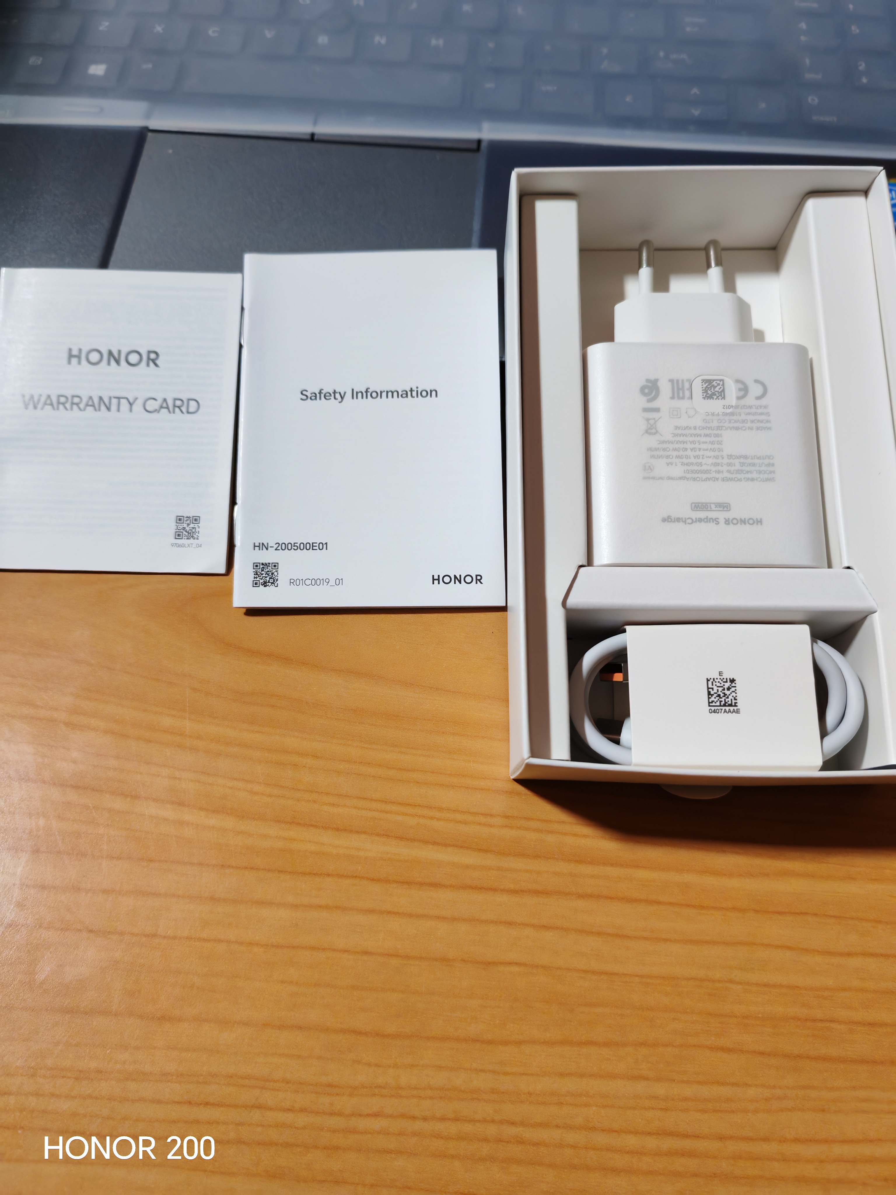 HONOR SuperCharge 100W USB Type-A Mobile Charger – Explore Honor
